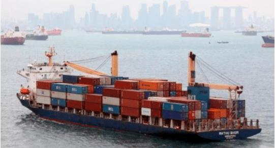 2022年海运运价暴跌60%，有公司开始拆毁集装箱船了
